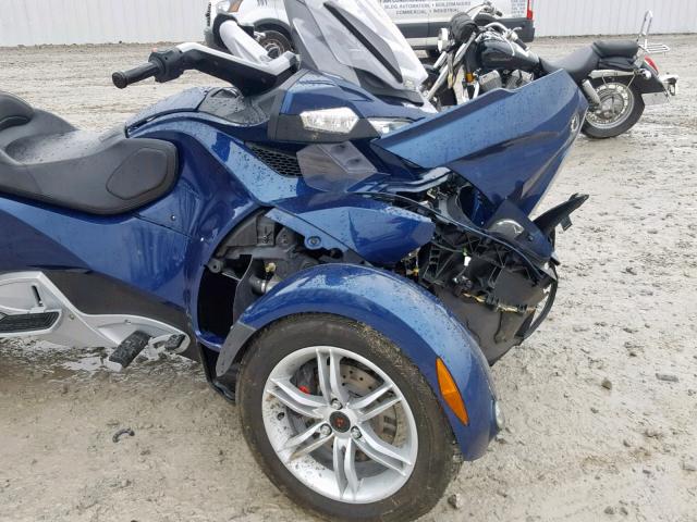 2BXJBKC1XAV001105 - 2010 CAN-AM SPYDER ROA BLUE photo 10