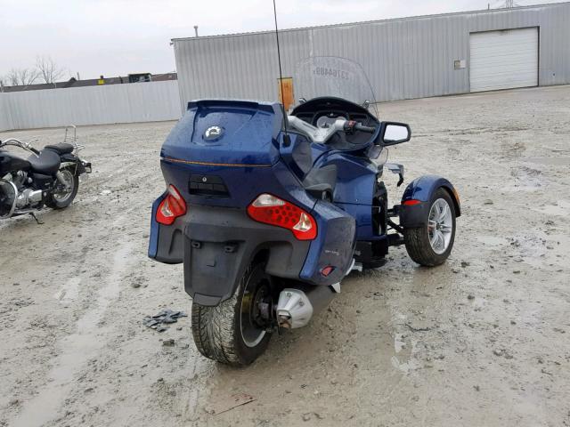 2BXJBKC1XAV001105 - 2010 CAN-AM SPYDER ROA BLUE photo 4