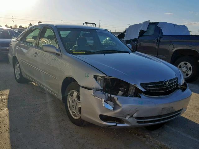 4T1BF32K32U519784 - 2002 TOYOTA CAMRY LE 银色 照片 1