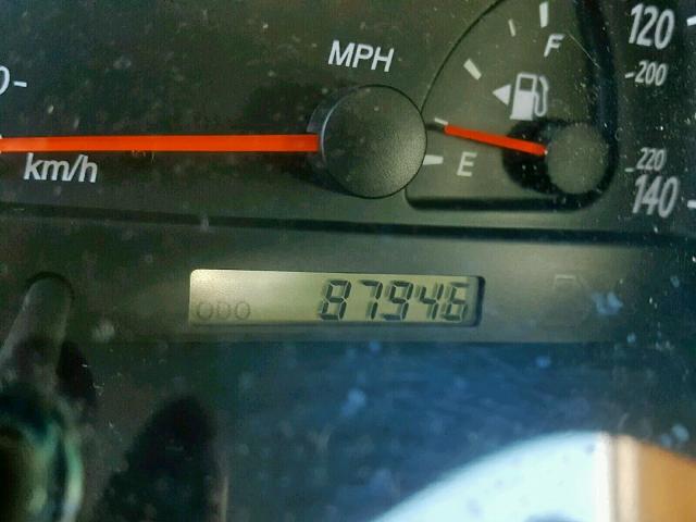 4T1BF32K32U519784 - 2002 TOYOTA CAMRY LE 银色 照片 8