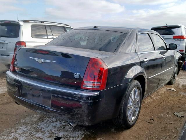 2C3CK6CT4AH129005 - 2010 CHRYSLER 300C BLACK photo 4