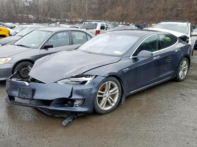 5YJSA1E14GF156258 - 2016 TESLA MODEL S GRAY photo 2