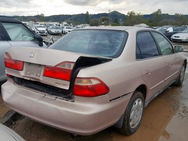 1HGCG5645WA216009 - 1998 HONDA ACCORD LX BEIGE photo 4