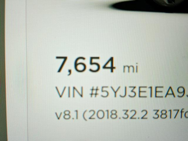 5YJ3E1EA9JF004847 - 2018 TESLA MODEL 3 BLACK photo 8