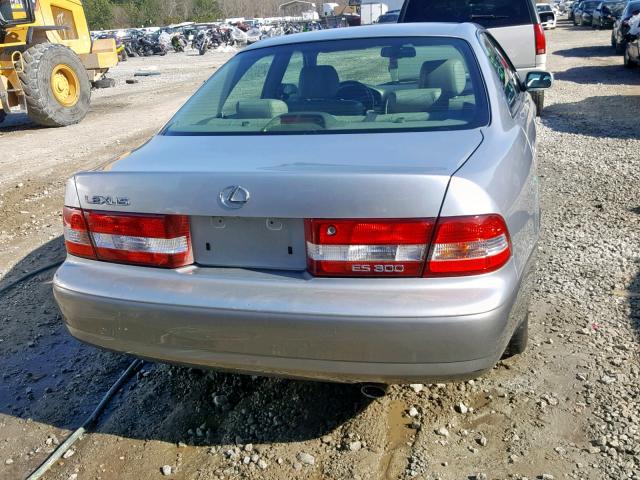 JT8BF28G315108958 - 2001 LEXUS ES 300 SILVER photo 9