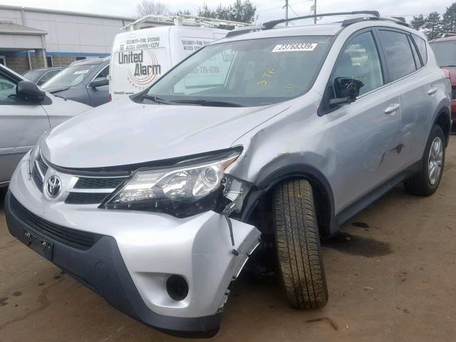 2T3BFREV5FW351992 - 2015 TOYOTA RAV4 LE SILVER photo 2