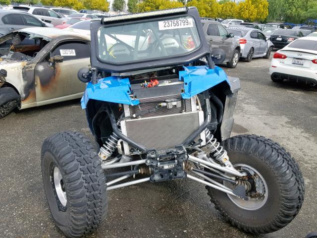 3NSVFE926JF937622 - 2018 POLARIS RZR XP 4 T BLUE photo 10