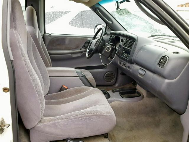 1B7FL26XXYS528985 - 2000 DODGE DAKOTA WHITE photo 5