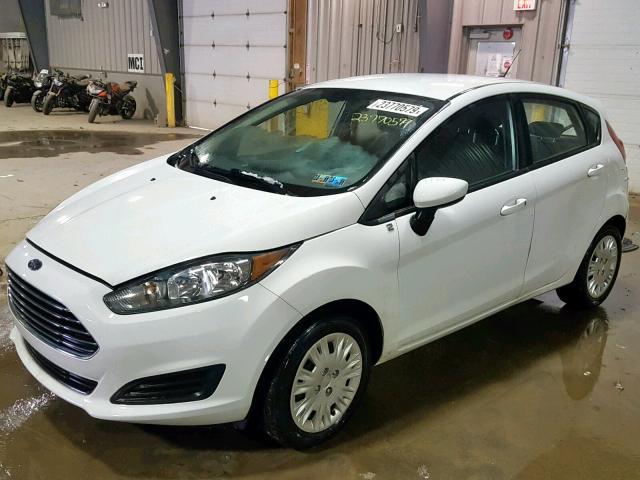 3FADP4TJ1GM127491 - 2016 FORD FIESTA S WHITE photo 2