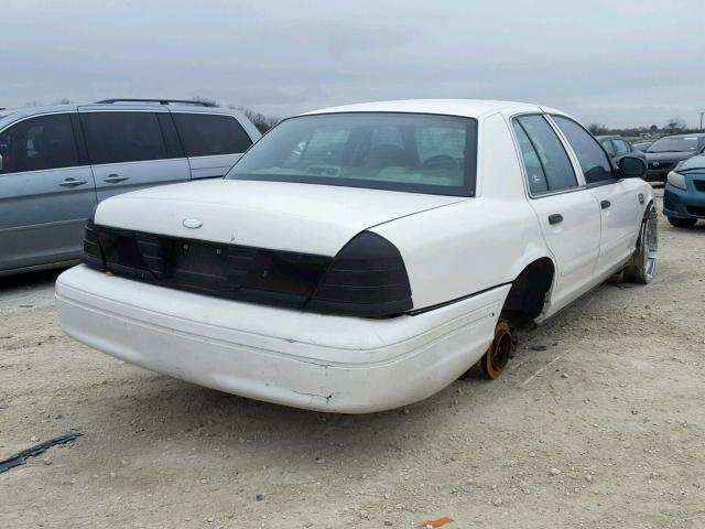 2FAFP71W74X134924 - 2004 FORD CROWN VICT WHITE photo 4