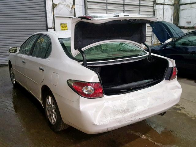 JTHBA30G945053646 - 2004 LEXUS ES 330 WHITE photo 3