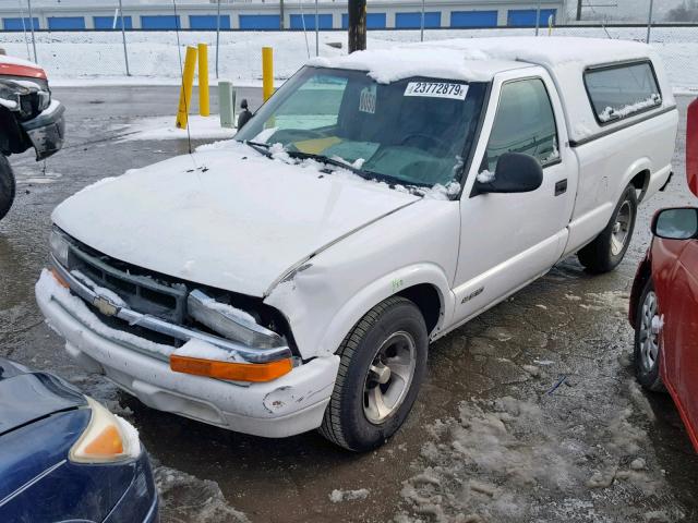 1GCCS14X4WK227659 - 1998 CHEVROLET S TRUCK S1 WHITE photo 2