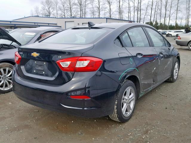 1G1BE5SM2H7171867 - 2017 CHEVROLET CRUZE LT BLACK photo 4