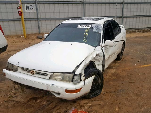 1NXBB02E9TZ490121 - 1996 TOYOTA COROLLA DX WHITE photo 2