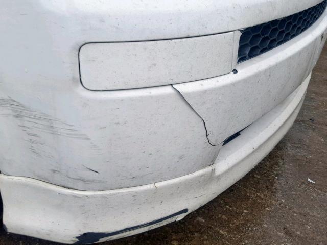 JTLKT324750198122 - 2005 TOYOTA SCION XB 白色 照片 9