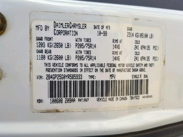 2B4GP25G0YR585933 - 2000 DODGE CARAVAN WHITE photo 10