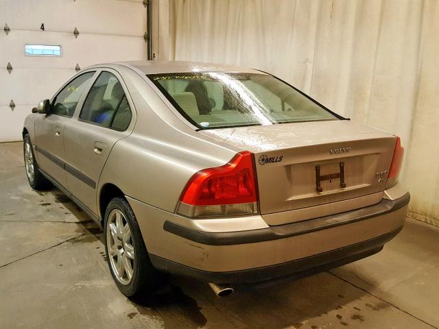 YV1RH58D622121573 - 2002 VOLVO S60 2.5T GOLD photo 3