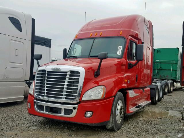 1FUJGLBG2CLBD8760 - 2012 FREIGHTLINER CASCADIA 1 RED photo 2