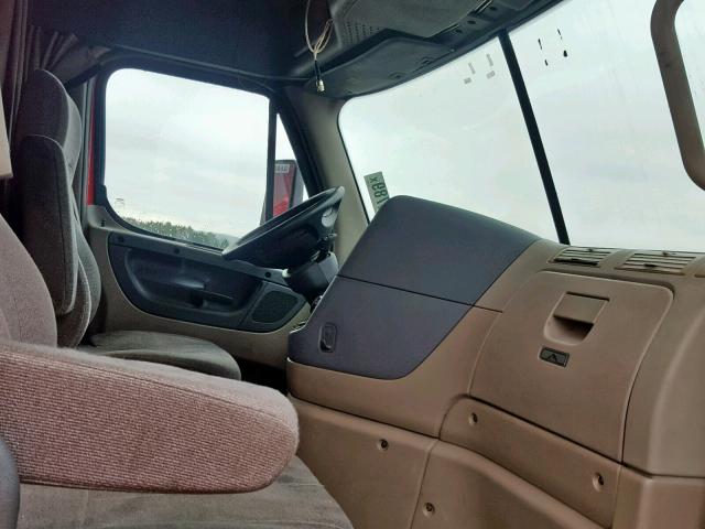 1FUJGLBG2CLBD8760 - 2012 FREIGHTLINER CASCADIA 1 RED photo 5