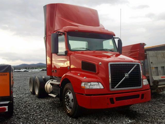 4V4MC9EG2DN131236 - 2013 VOLVO VN VNM RED photo 1