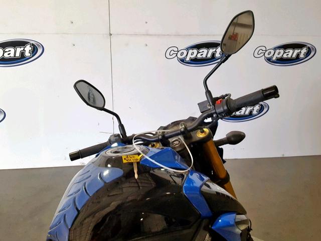 JS1C533DXJ2100024 - 2018 SUZUKI GSX-S750 BLUE photo 5