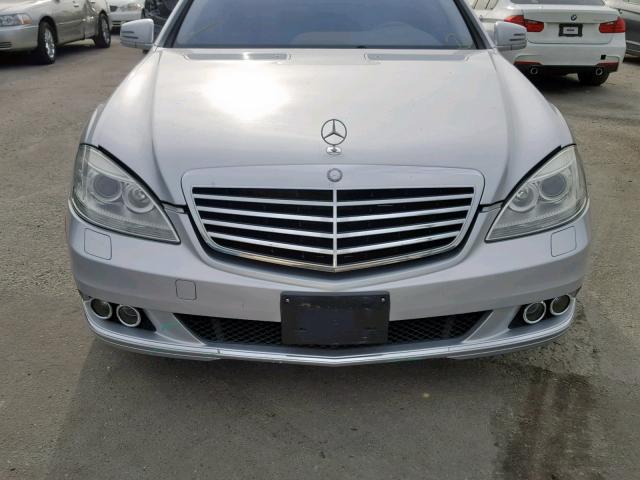 WDDNG9FB7AA302563 - 2010 MERCEDES-BENZ S 400 SILVER photo 9