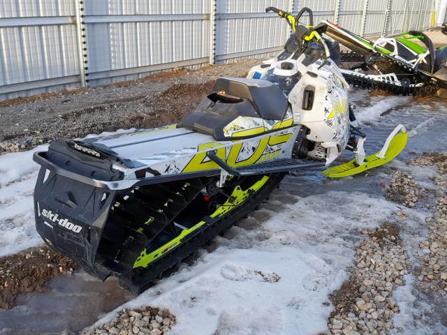 2BPSVCEA2EV000082 - 2014 BMBR SNOWMOBILE TWO TONE photo 4