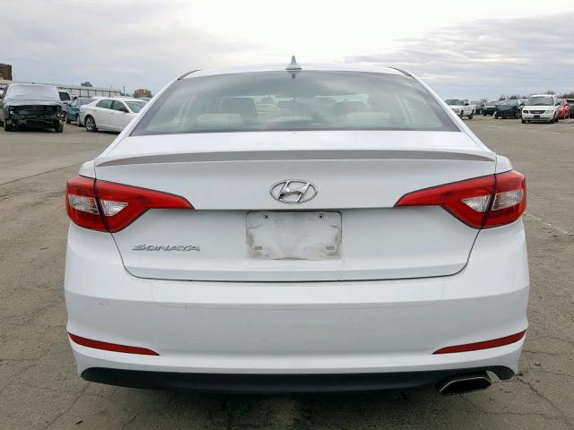 5NPE24AF1GH408112 - 2016 HYUNDAI SONATA SE WHITE photo 9