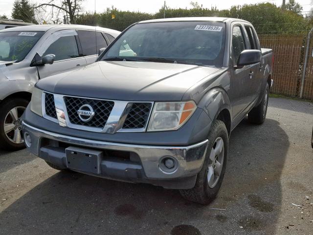 1N6AD07U47C441167 - 2007 NISSAN FRONTIER C CHARCOAL photo 2