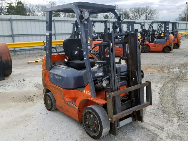 86389 - 2004 TOYOTA FORKLIFT TWO TONE photo 1