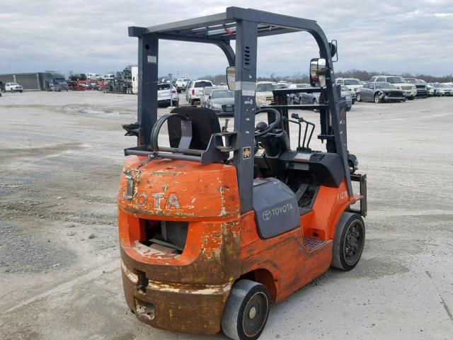 86389 - 2004 TOYOTA FORKLIFT TWO TONE photo 4