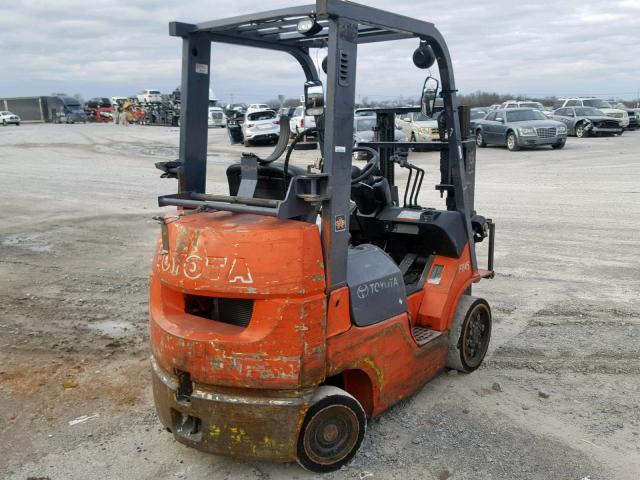 89053 - 2005 TOYOTA FORKLIFT TWO TONE photo 4