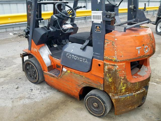 89626 - 2005 TOYOTA FORKLIFT TWO TONE photo 9