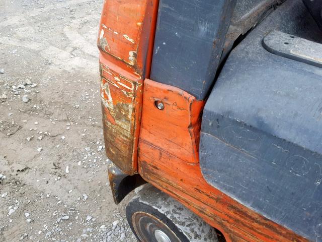 98450 - 2007 TOYOTA FORKLIFT TWO TONE photo 9