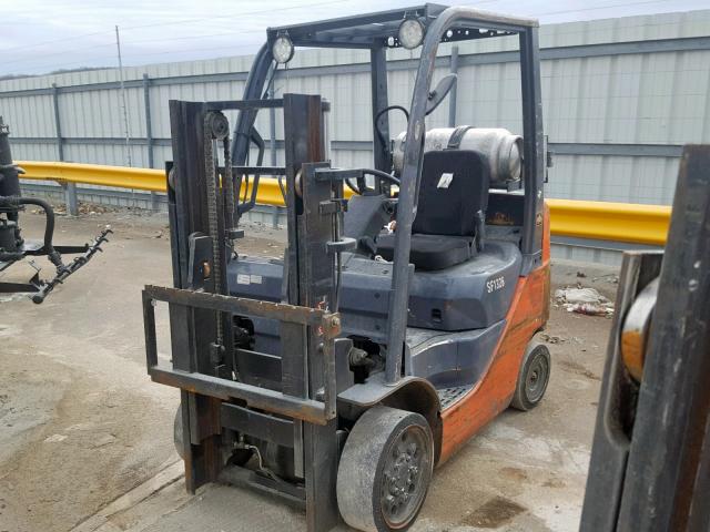 11468 - 2008 TOYOTA FORKLIFT TWO TONE photo 2