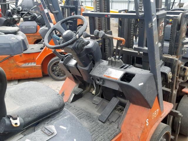 78446 - 2003 TOYOTA FORKLIFT TWO TONE photo 5