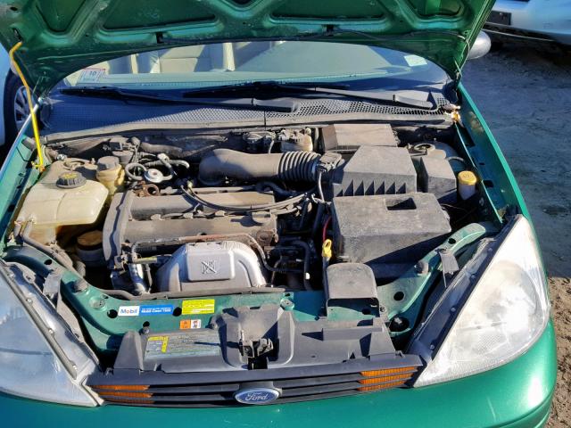 3FAHP37312R151261 - 2002 FORD FOCUS ZX5 GREEN photo 7