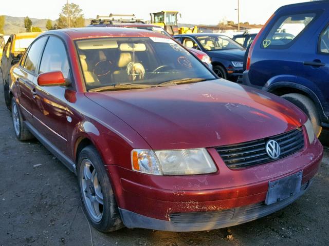 WVWBH63BX1P019570 - 2001 VOLKSWAGEN PASSAT GLX 红色 照片 1