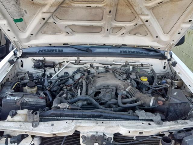 5N1ED28T73C683768 - 2003 NISSAN XTERRA XE WHITE photo 7