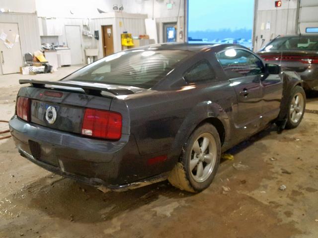 1ZVHT82H885114934 - 2008 FORD MUSTANG GT GRAY photo 4