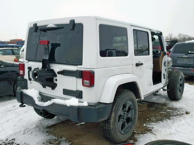 1C4BJWEG9HL613680 - 2017 JEEP WRANGLER U WHITE photo 4