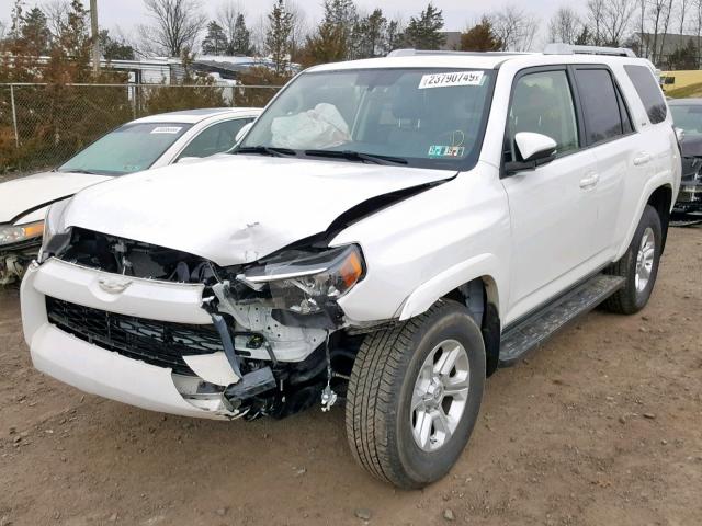 JTEBU5JR0G5397211 - 2016 TOYOTA 4RUNNER SR WHITE photo 2