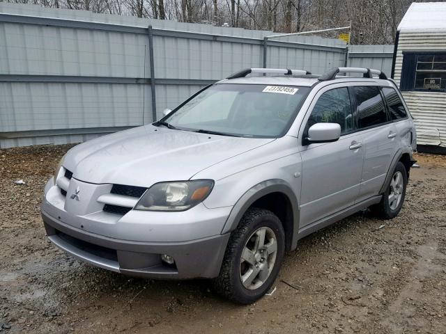 JA4LZ41GX3U023217 - 2003 MITSUBISHI OUTLANDER SILVER photo 2