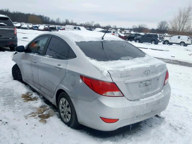 KMHCT4AE7GU962879 - 2016 HYUNDAI ACCENT SE SILVER photo 3