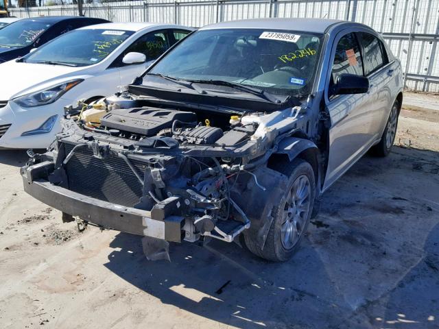 1C3LC46K88N182246 - 2008 CHRYSLER SEBRING LX SILVER photo 2