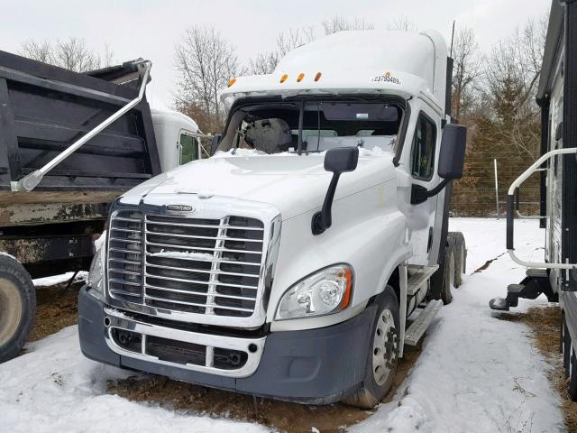 3AKJGEBGXFSGS6539 - 2015 FREIGHTLINER CASCADIA 1 WHITE photo 2