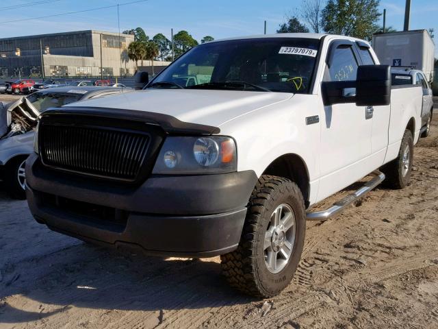 1FTRX12W45FB33438 - 2005 FORD F150 WHITE photo 2