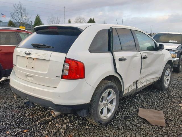 2FMDK4GC9DBE18754 - 2013 FORD EDGE SE WHITE photo 4