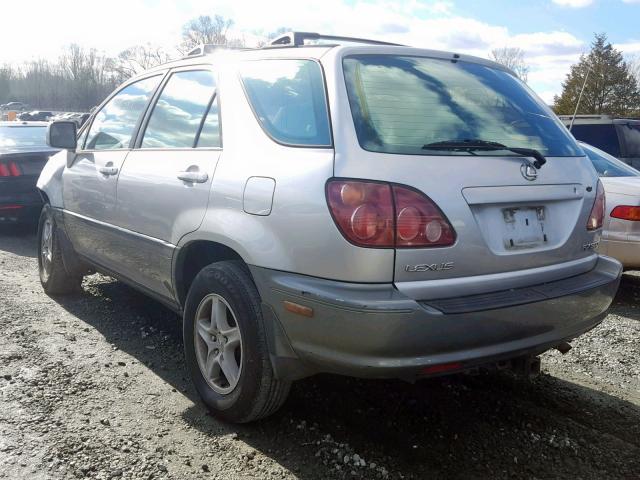 JT6GF10U0Y0045027 - 2000 LEXUS RX 300 SILVER photo 3