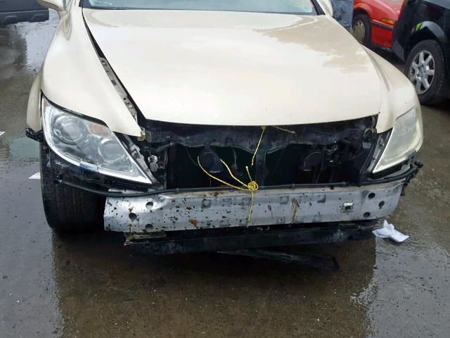 JTHBL46F275003738 - 2007 LEXUS LS 460 GOLD photo 9